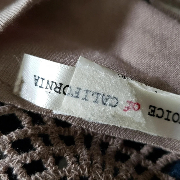 Voice of Califonia tunic - Picture 7 of 8